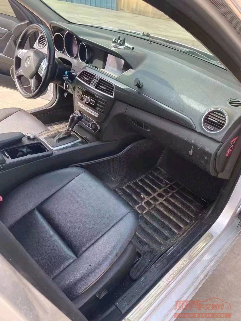 济宁13年奔驰C3