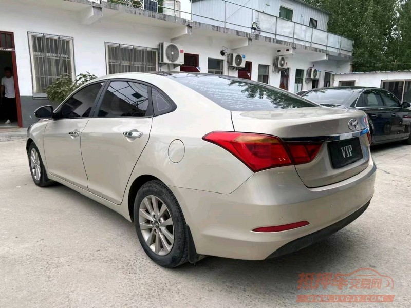 济宁15年现代名图2