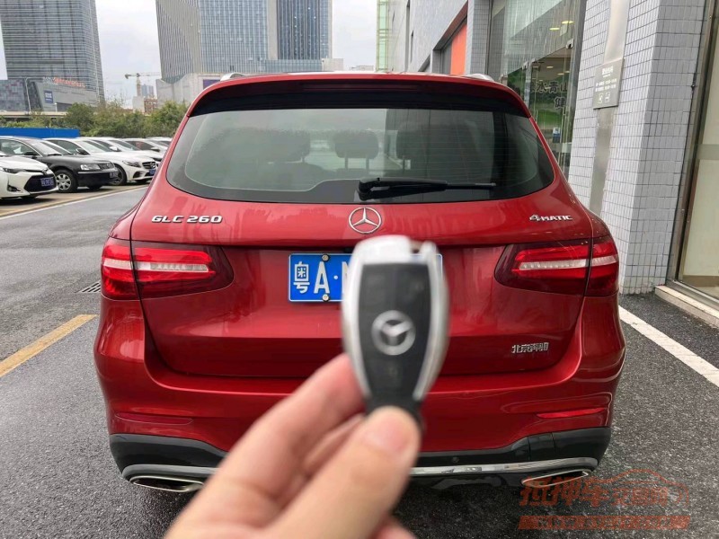 广州18年奔驰GLC9