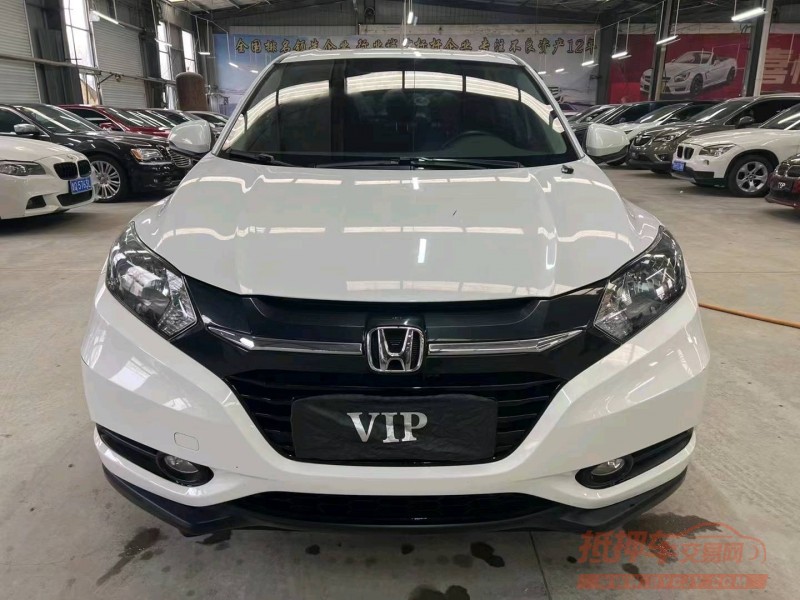 济宁17年本田缤智9