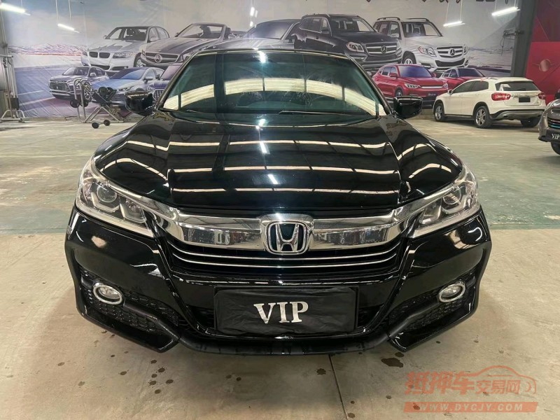 济宁17年本田雅阁9