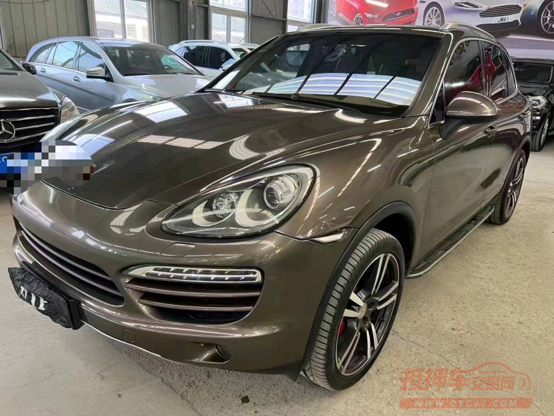 济宁13年保时捷卡宴2