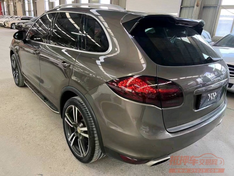 济宁13年保时捷卡宴7