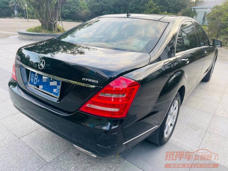 广州13年奔驰S9