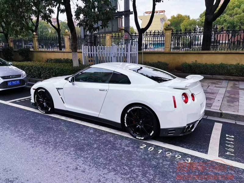 广州14年日产GT-R3