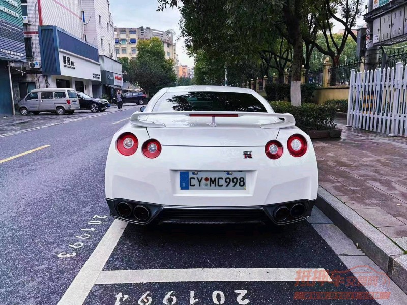 广州14年日产GT-R9