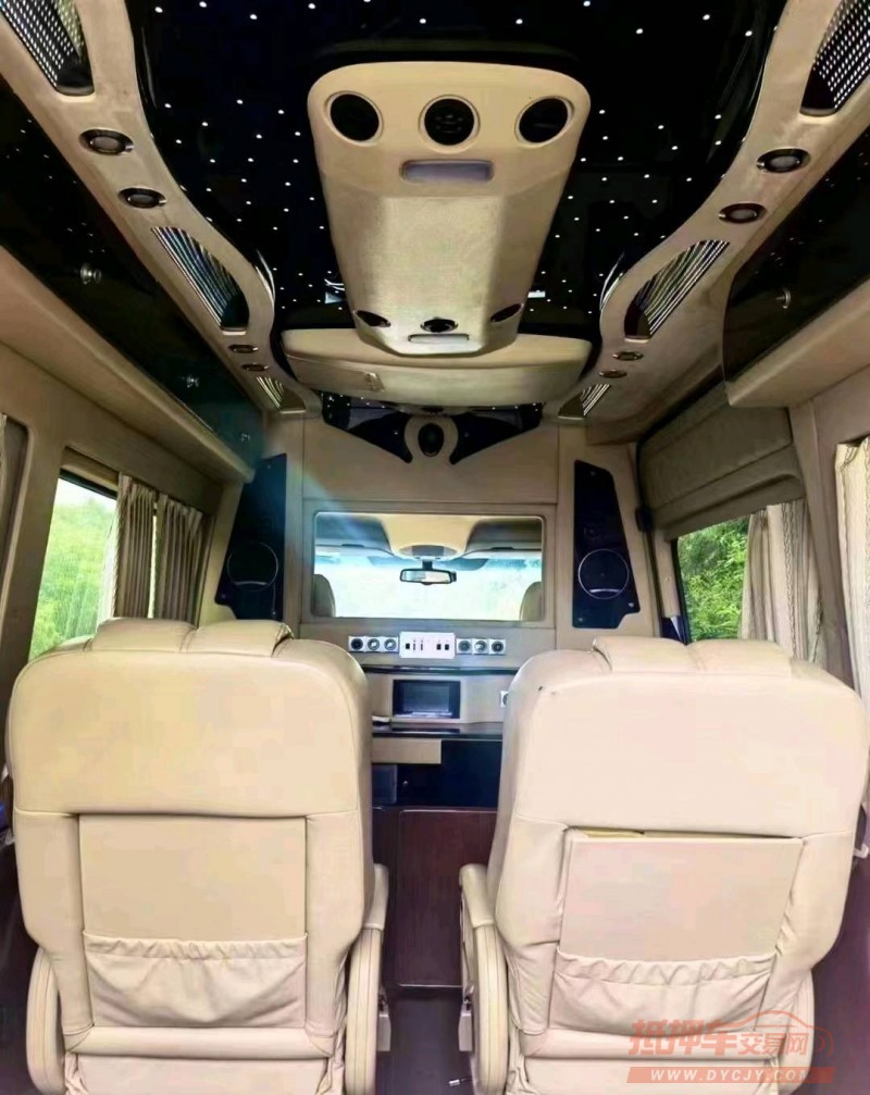 宜昌13年奔驰斯宾特4