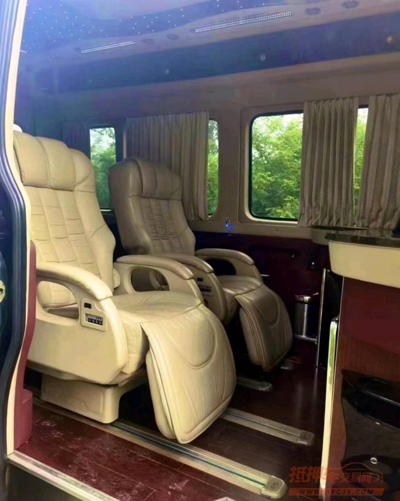 宜昌13年奔驰斯宾特6