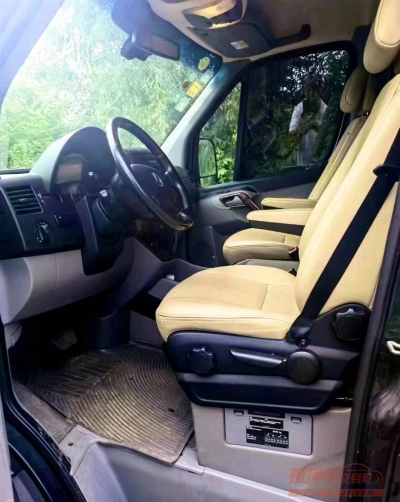 宜昌13年奔驰斯宾特8