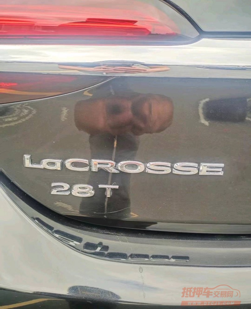 成都20年别克君越4