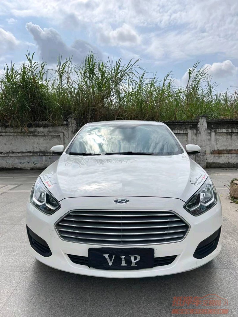 东莞18年福特福睿斯1