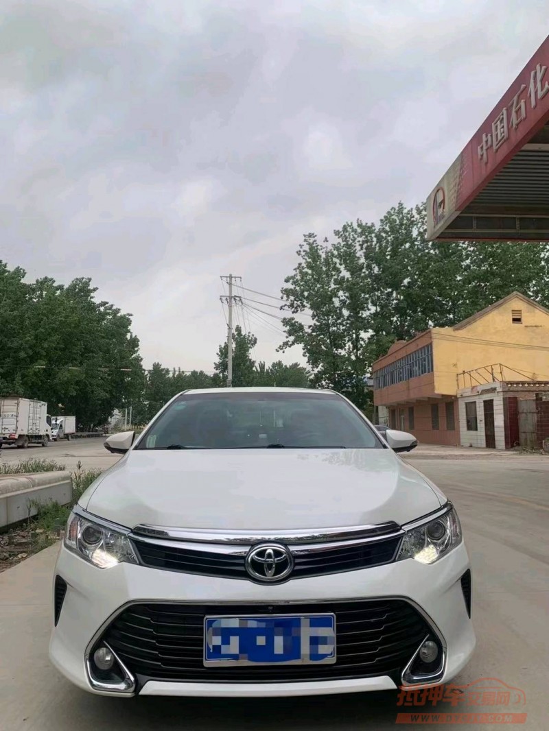 北京17年丰田凯美瑞8