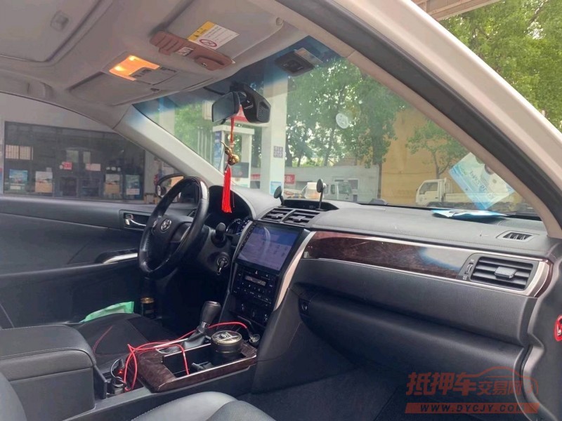 北京17年丰田凯美瑞6