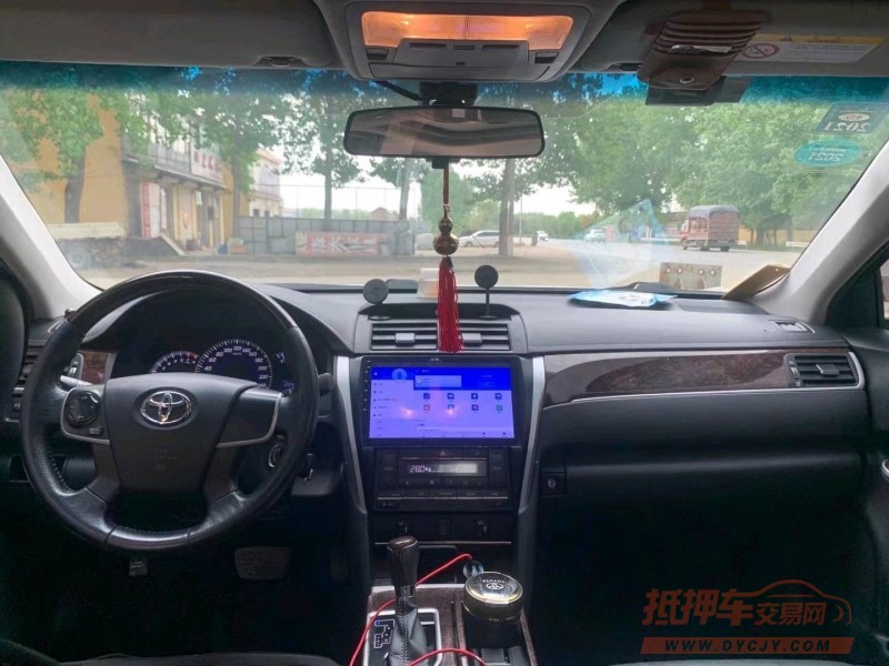 北京17年丰田凯美瑞5