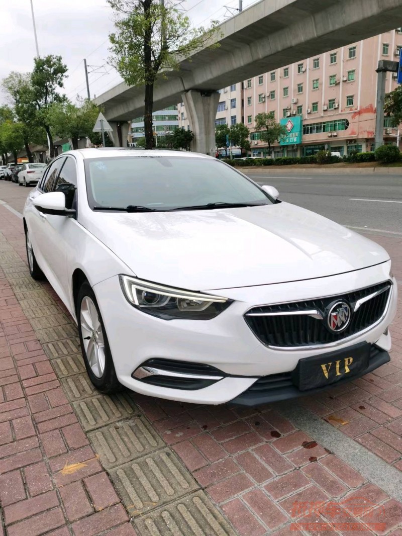 东莞18年别克君威2