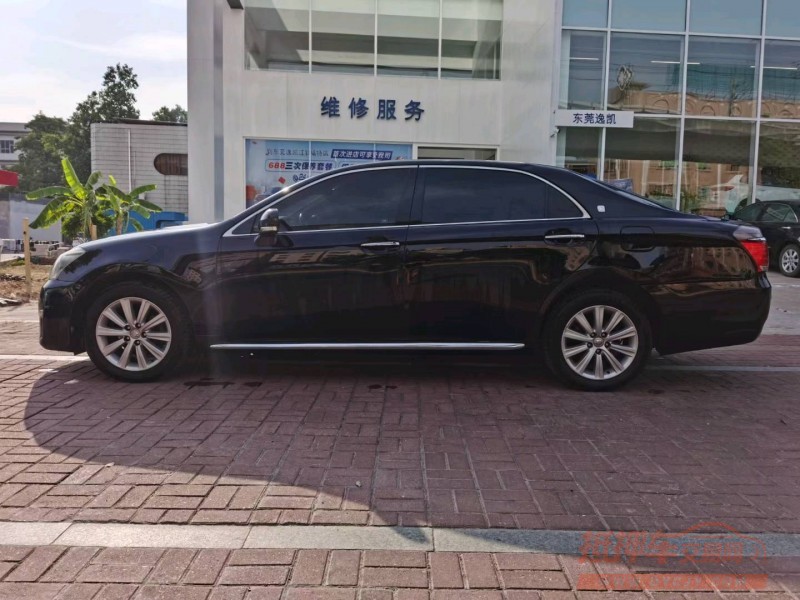 东莞13年丰田皇冠4