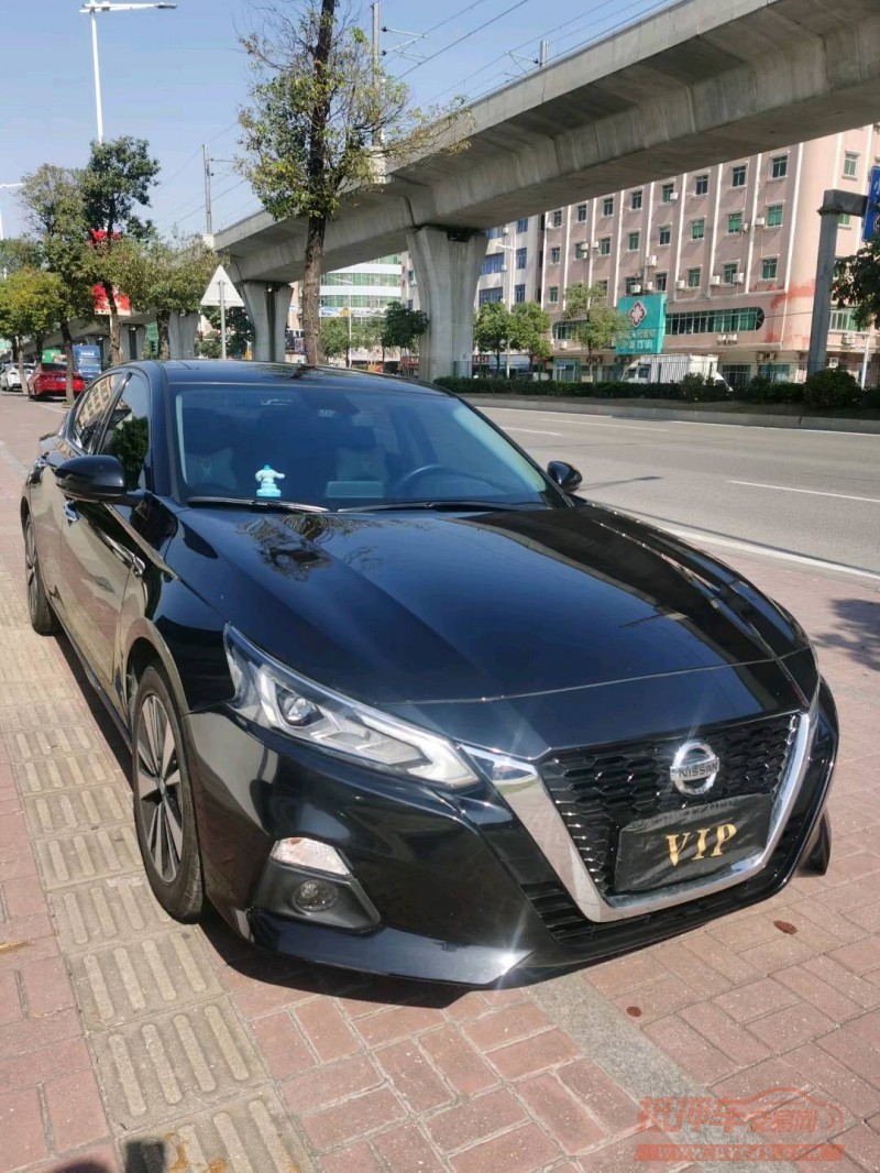 东莞22年日产天籁2