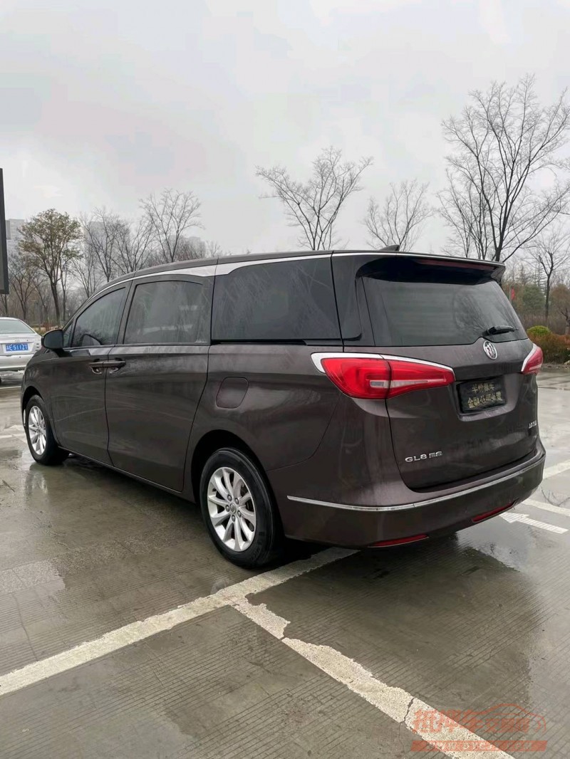徐州17年别克GL82