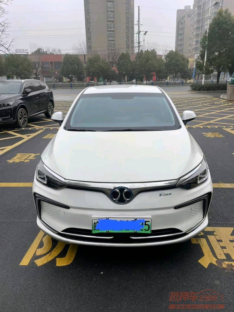 淮南21年北汽新能源EU系列8