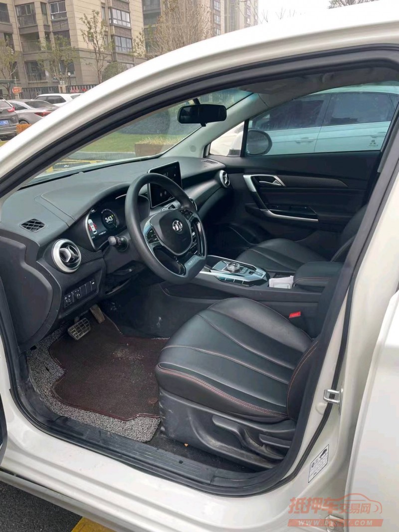 淮南21年北汽新能源EU系列4