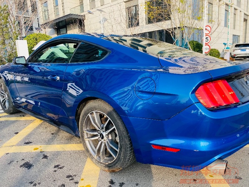 青岛17年福特野马5