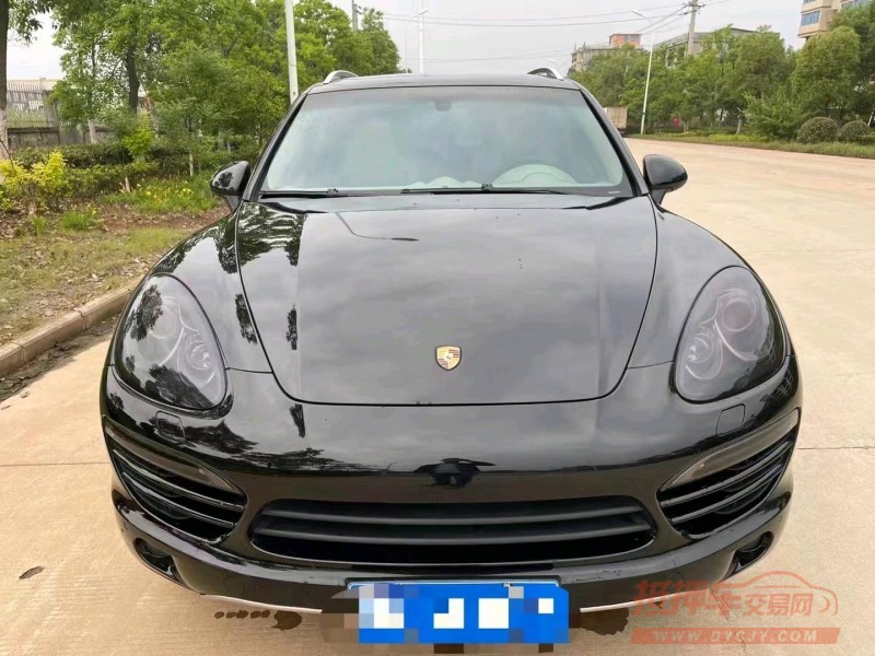 宜昌13年保时捷卡宴1