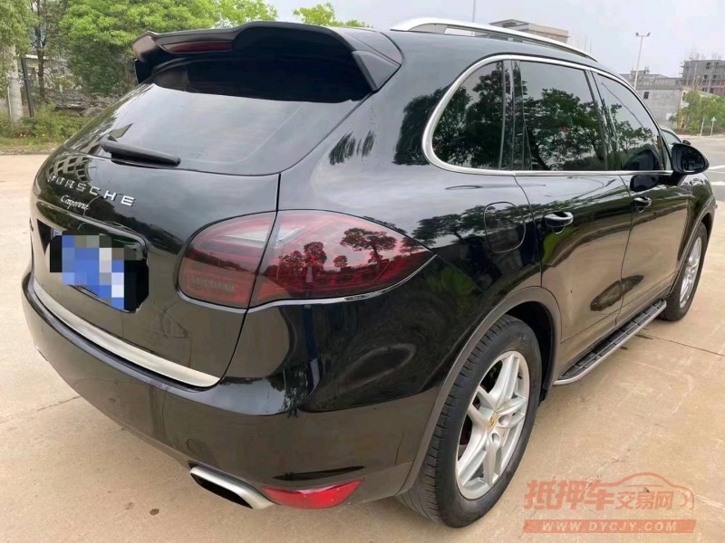 宜昌13年保时捷卡宴9