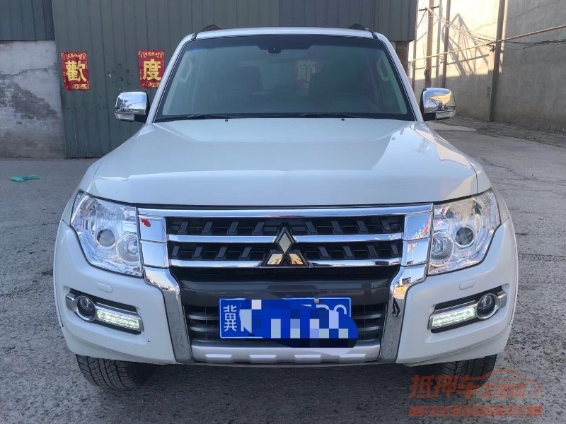 保定15年三菱帕杰罗9