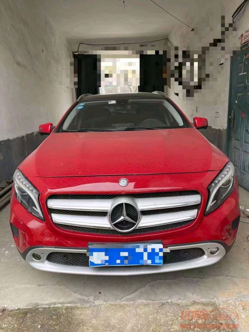 枣庄17年奔驰GLA9