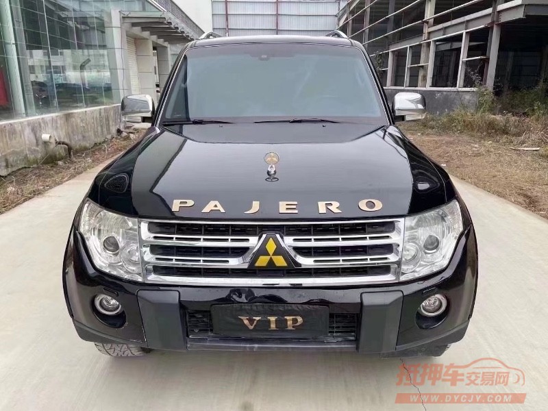 济宁12年三菱帕杰罗1