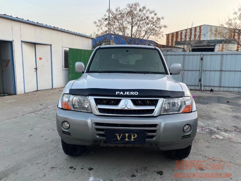 济宁08年三菱帕杰罗1