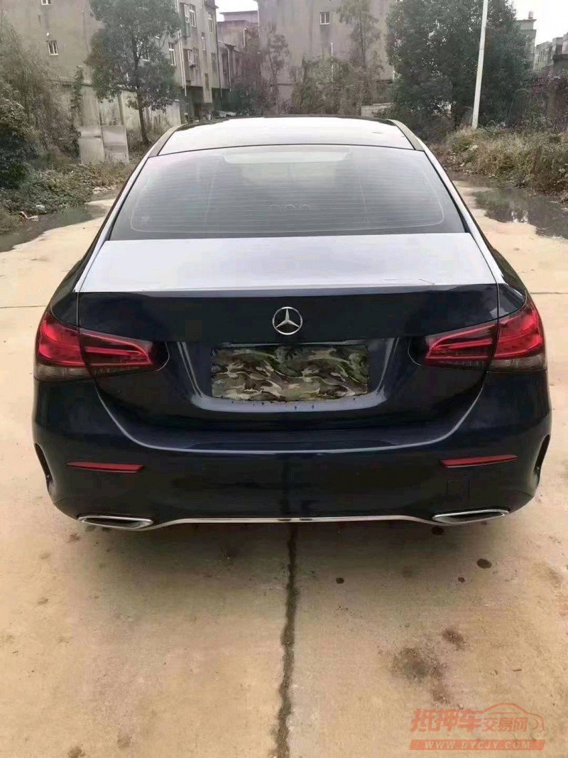 北京19年奔驰A2