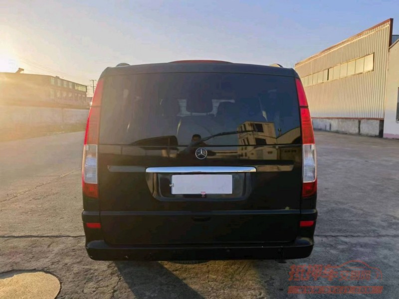 徐州11年奔驰威霆1