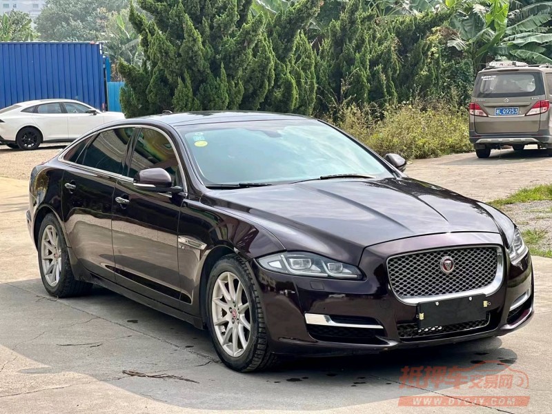 广州16年捷豹XJ8