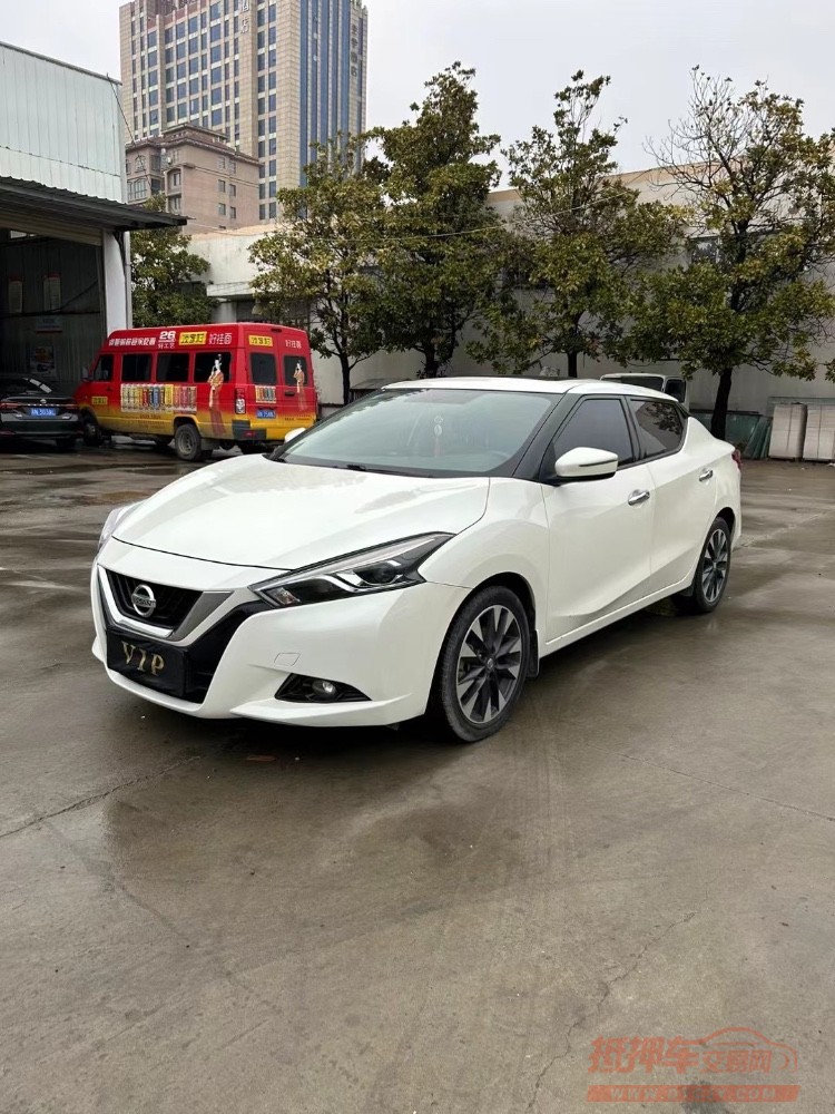 徐州18年日产蓝鸟5