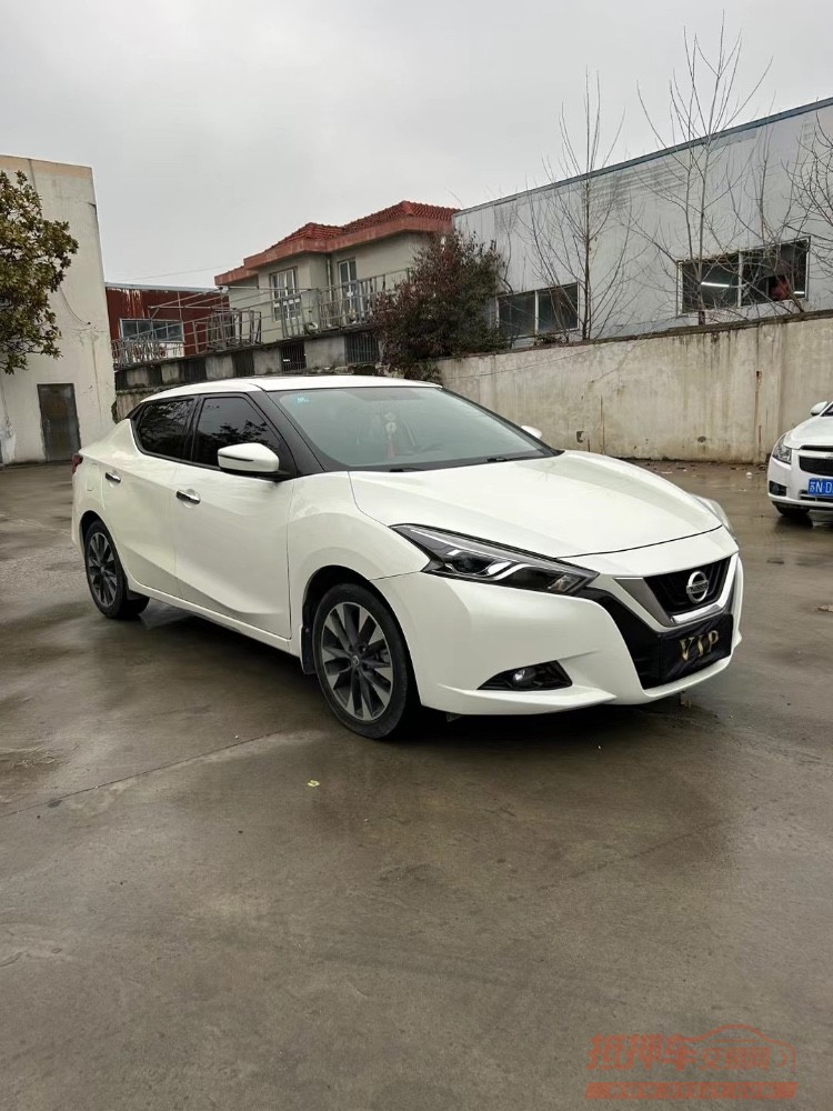 徐州18年日产蓝鸟4