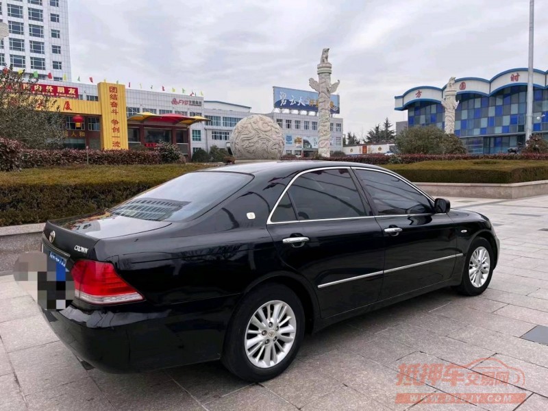 济南09年丰田皇冠1