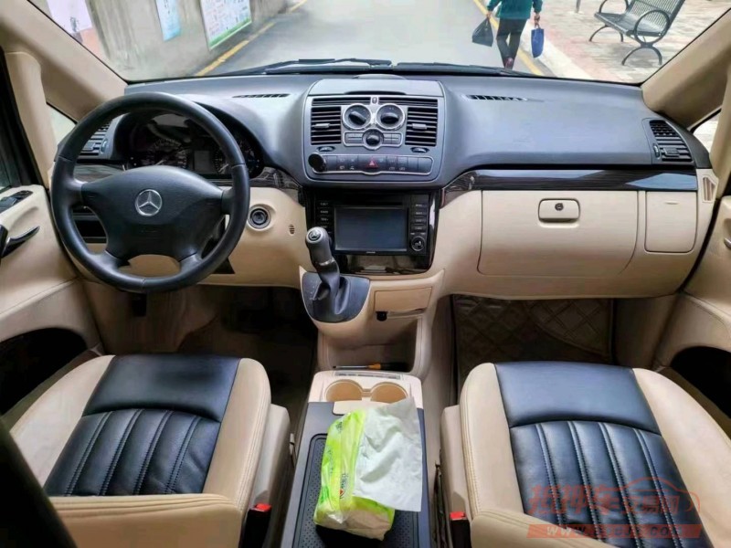 宜昌14年奔驰威霆4