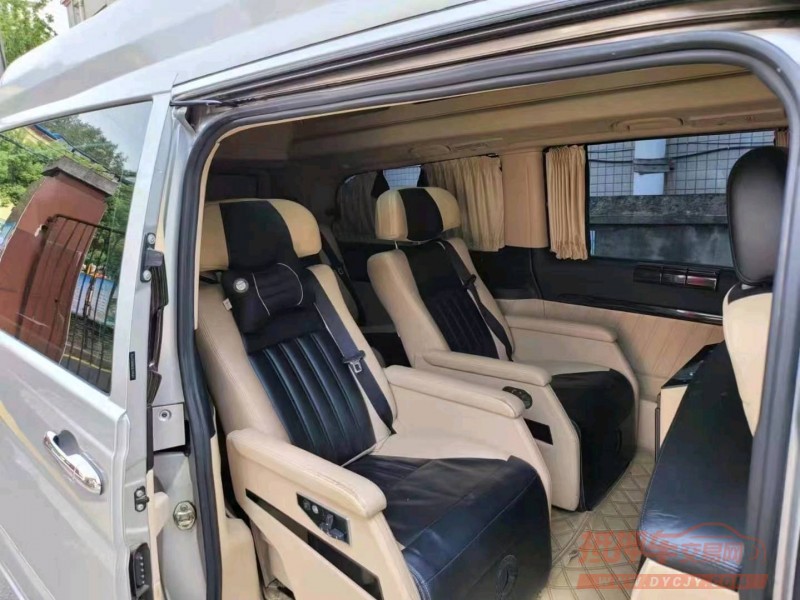 宜昌14年奔驰威霆3