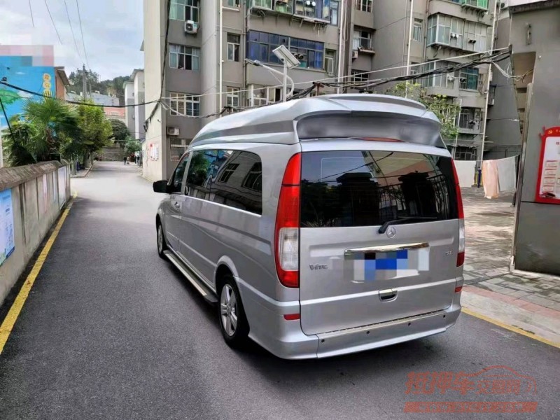 宜昌14年奔驰威霆7