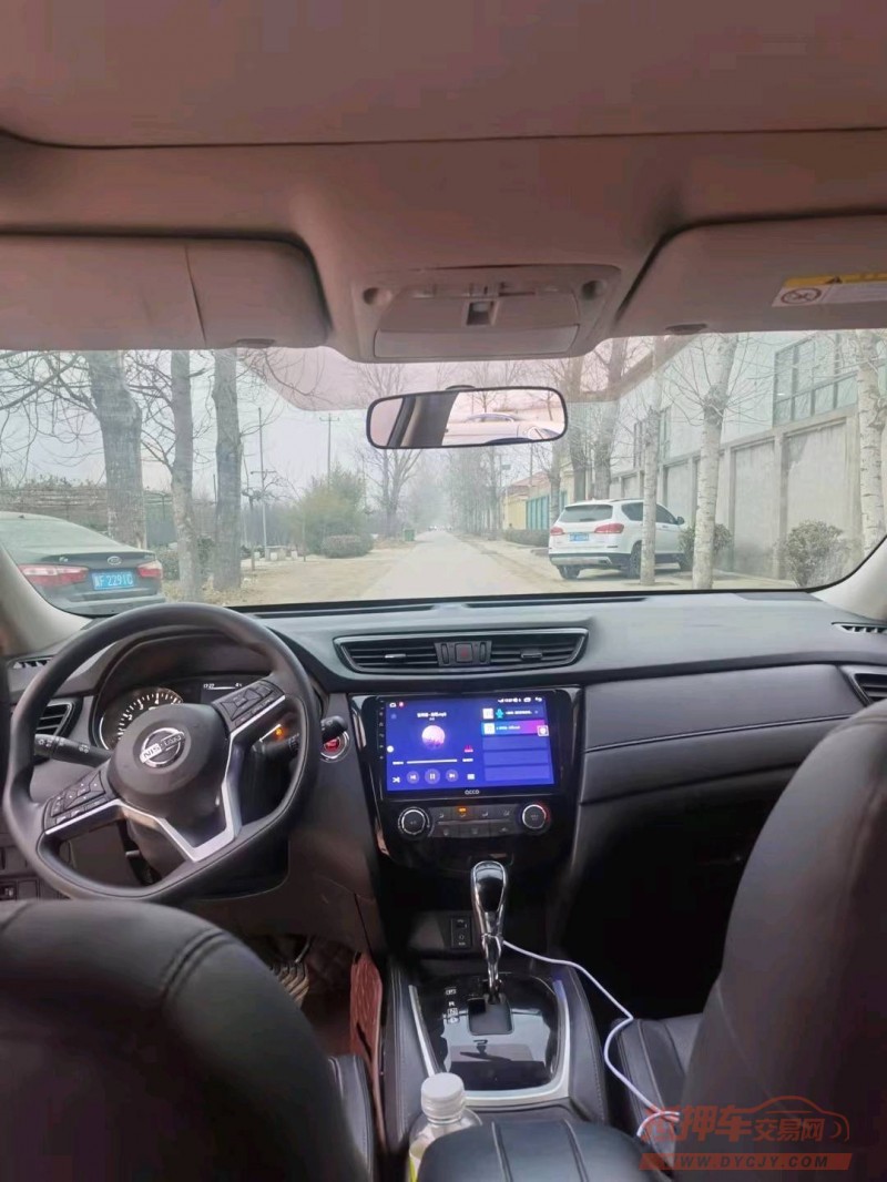 保定18年日产奇骏6