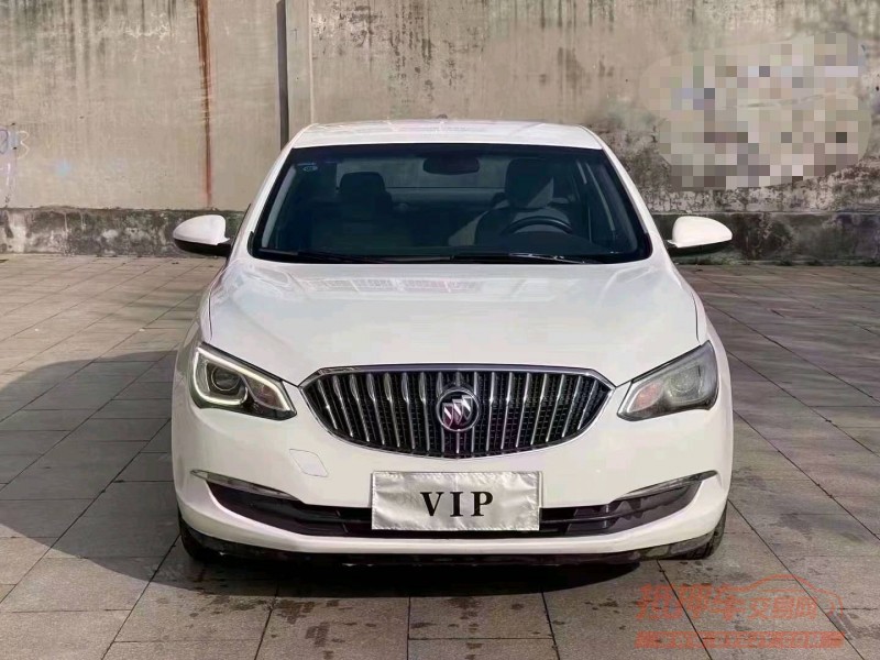 青岛17年别克英朗1