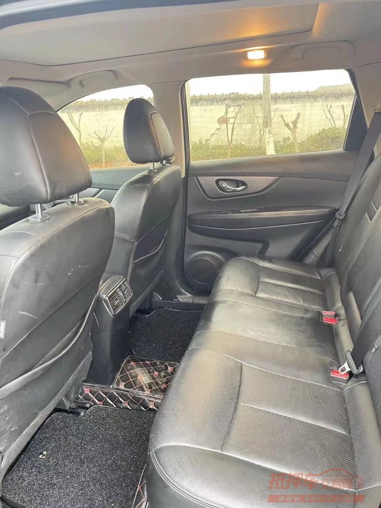 徐州17年日产奇骏2