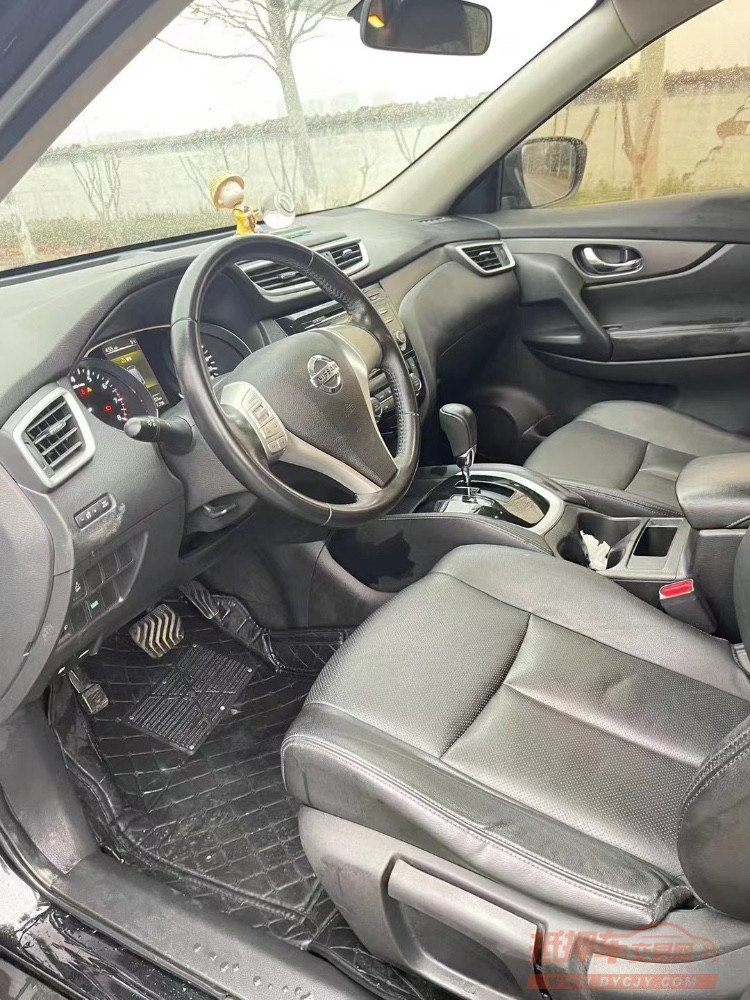 徐州17年日产奇骏3