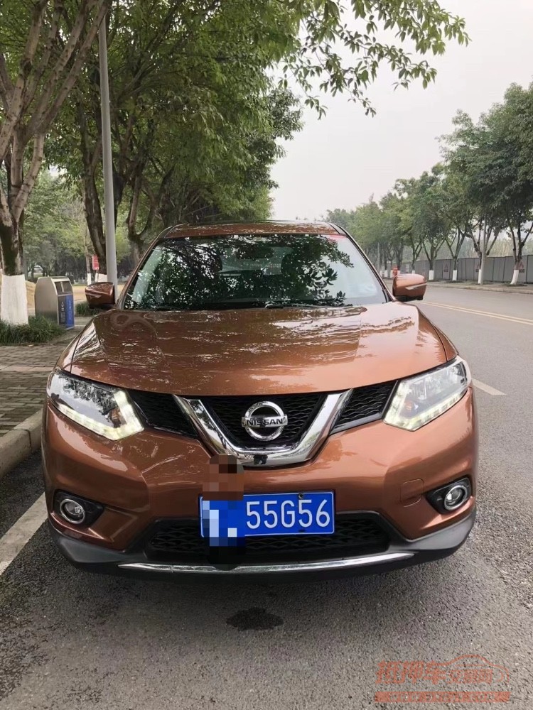 重庆16年日产奇骏1