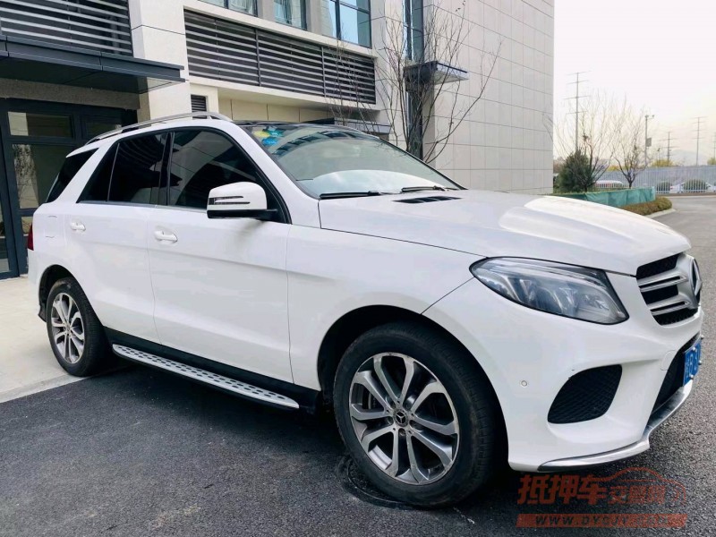青岛17年奔驰GLE2