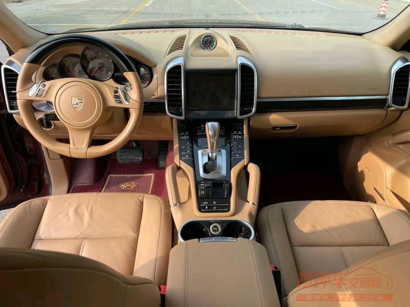 淮南13年保时捷卡宴6