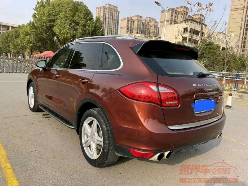 淮南13年保时捷卡宴7