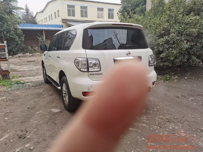 北京17年日产途乐5