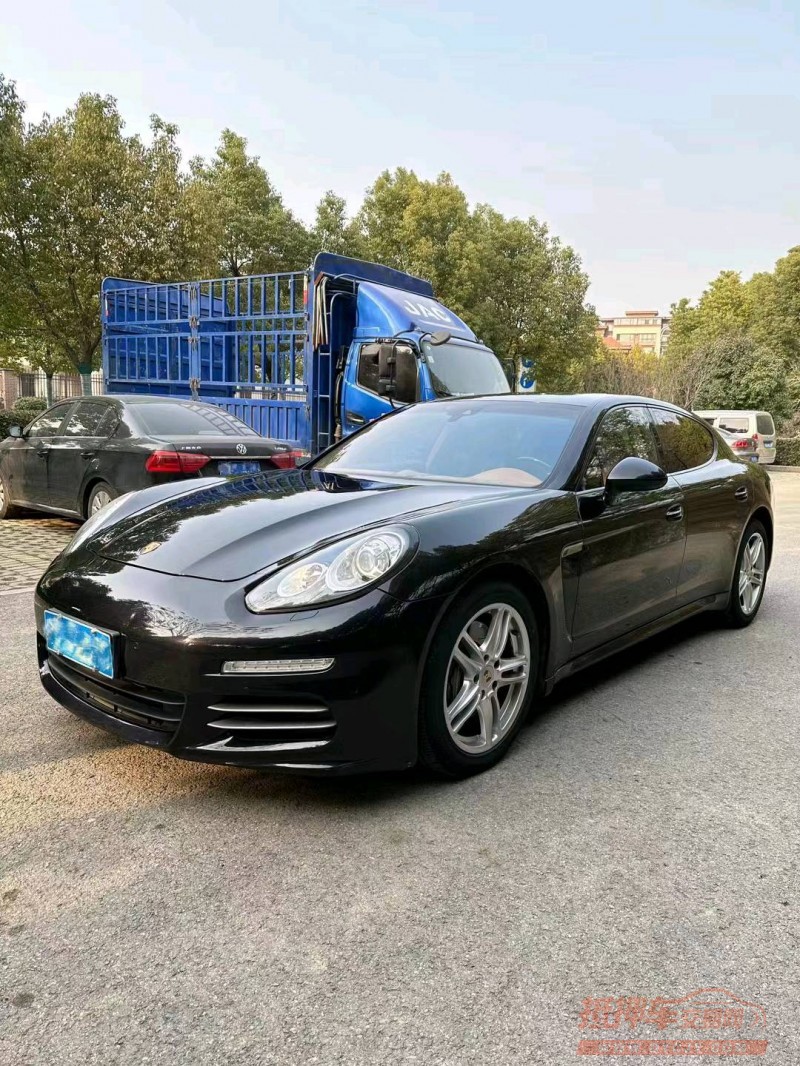 淮南14年保时捷帕拉梅拉7